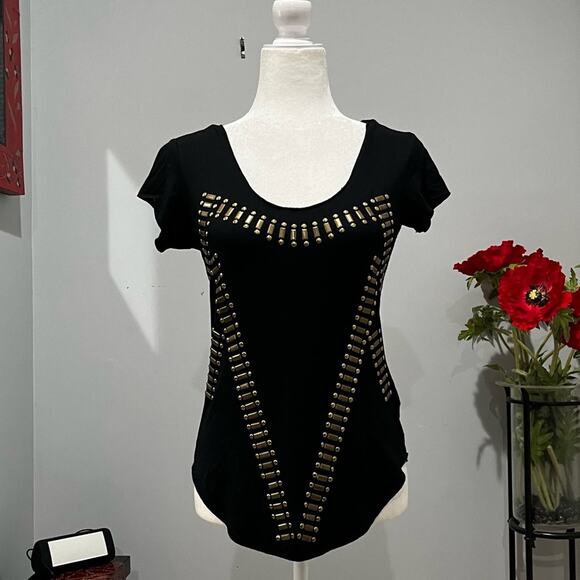 NEW Bebe Y2K Gold Studded Rock & Roll Heart Raw Edge Round Hem Scoop Neck Top XS - Picture 7 of 16